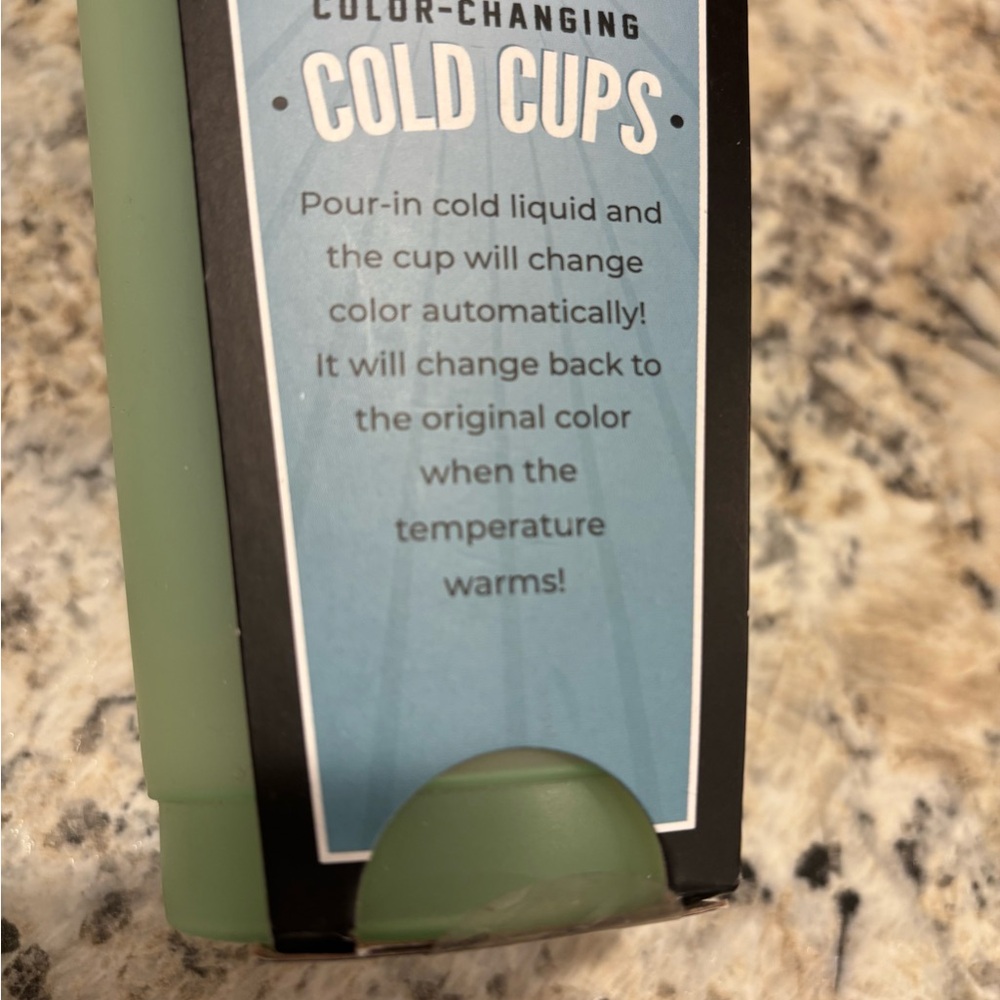 NWT The Original Fun Workshop
Color-Changing Cold Cups Set - 4 Pack - Picture 4 of 8